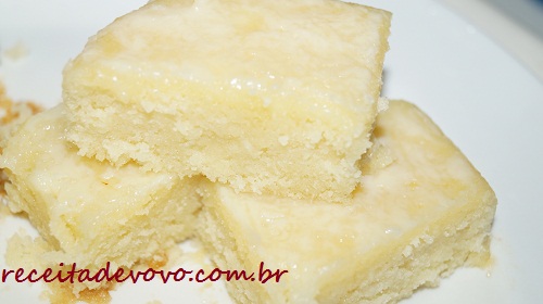 Bolo cocada delicioso