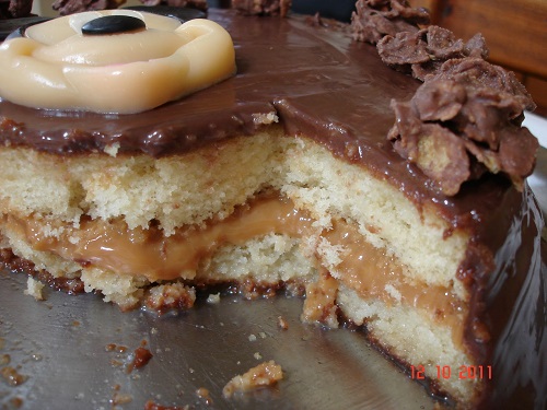 Bolo de doce de leite