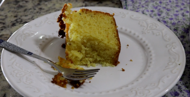 Bolo de fubá mega cremoso