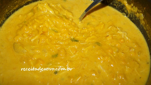 Caldo de abóbora com frango