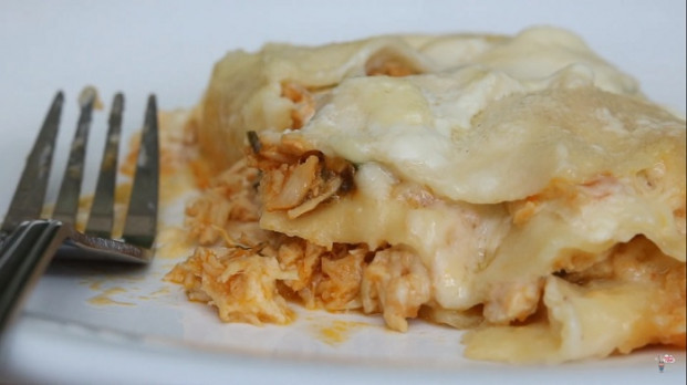 Como fazer lasanha de frango com molho branco passo a passo e com vídeo