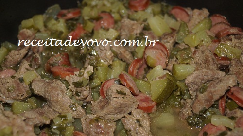 Picadinho de carne com chuchu