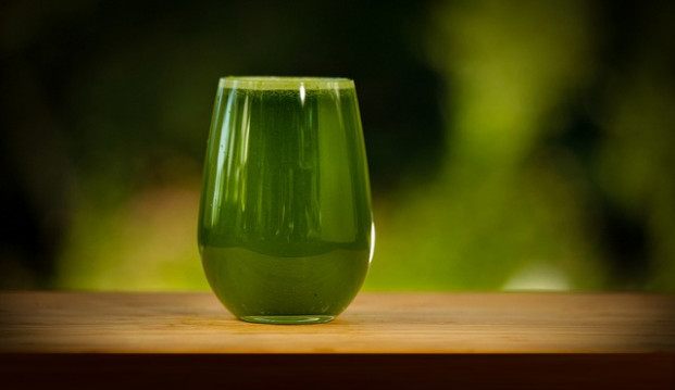 Suco Detox com Manga