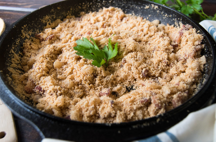 Farofa de cebola crocante