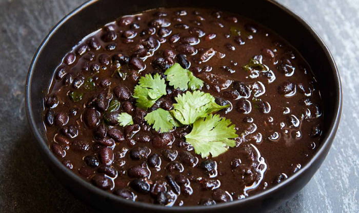 Feijão preto simples e saboroso