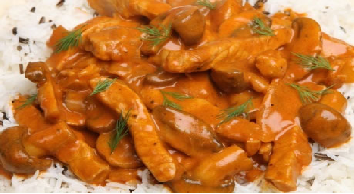 Strogonoff de carne de porco