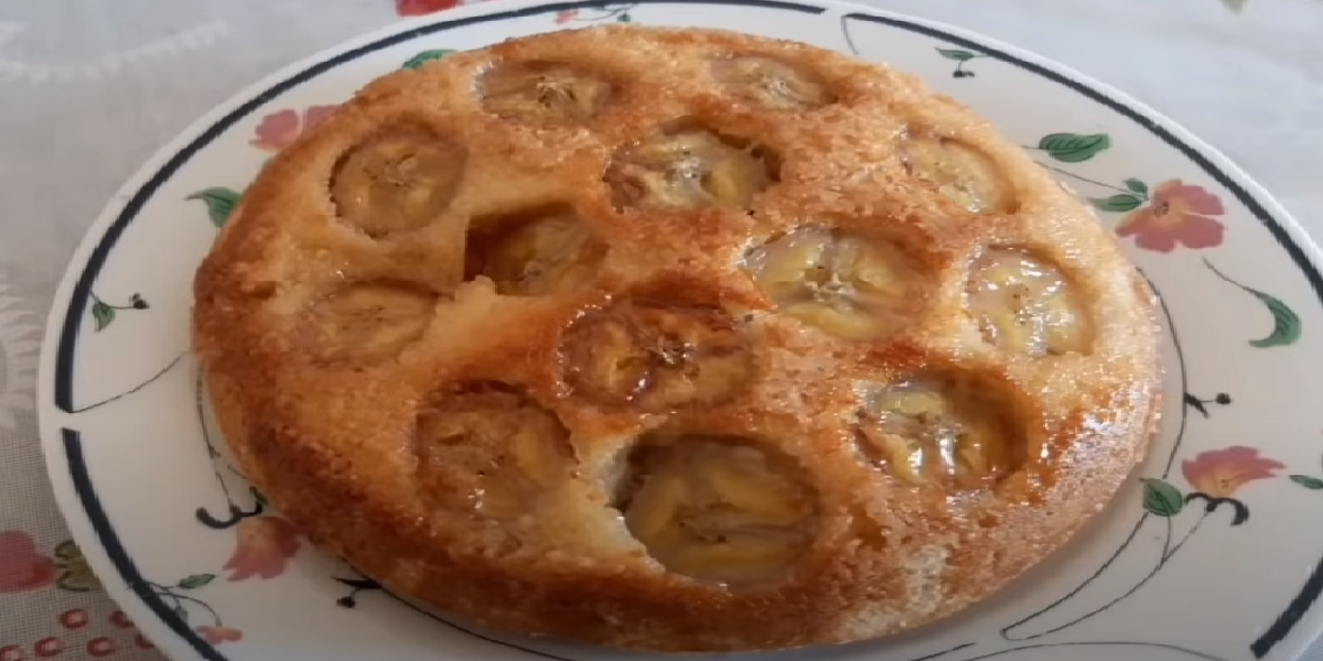 Bolo de banana fácil de frigideira