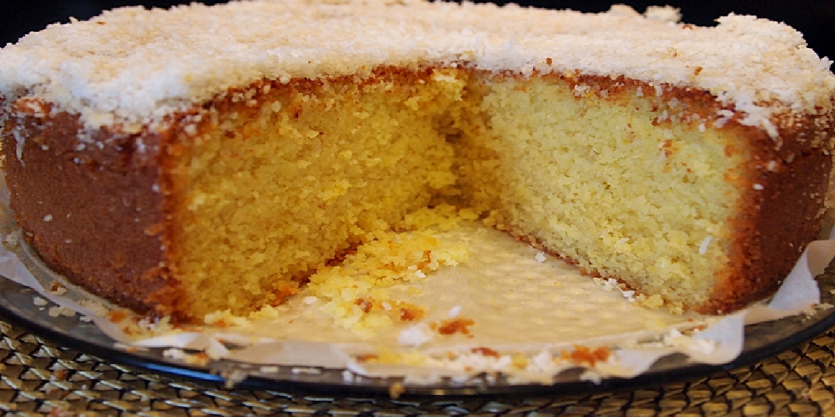 Bolo de coco barato e simples