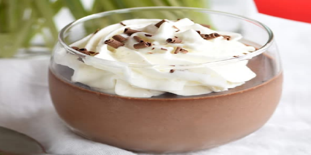 Mousse de chocolate simples e cremoso