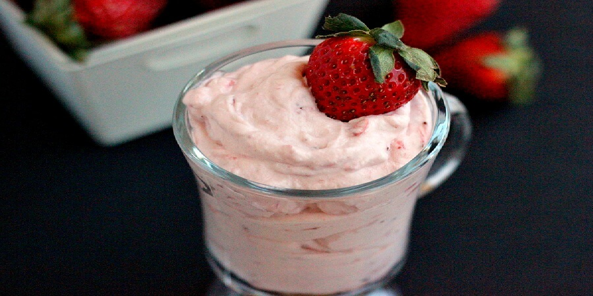 Receita de Mousse de morango simples