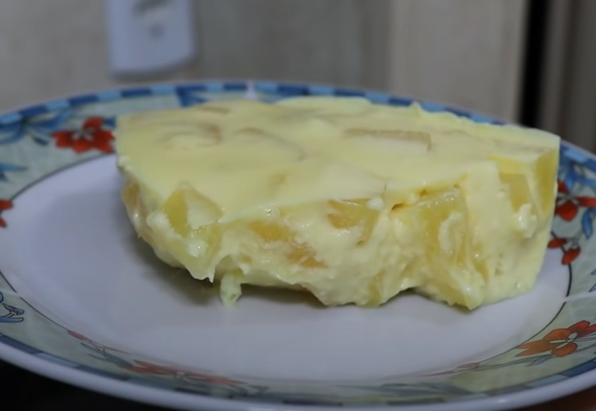 Gelado de Abacaxi Cremoso com Gelatina