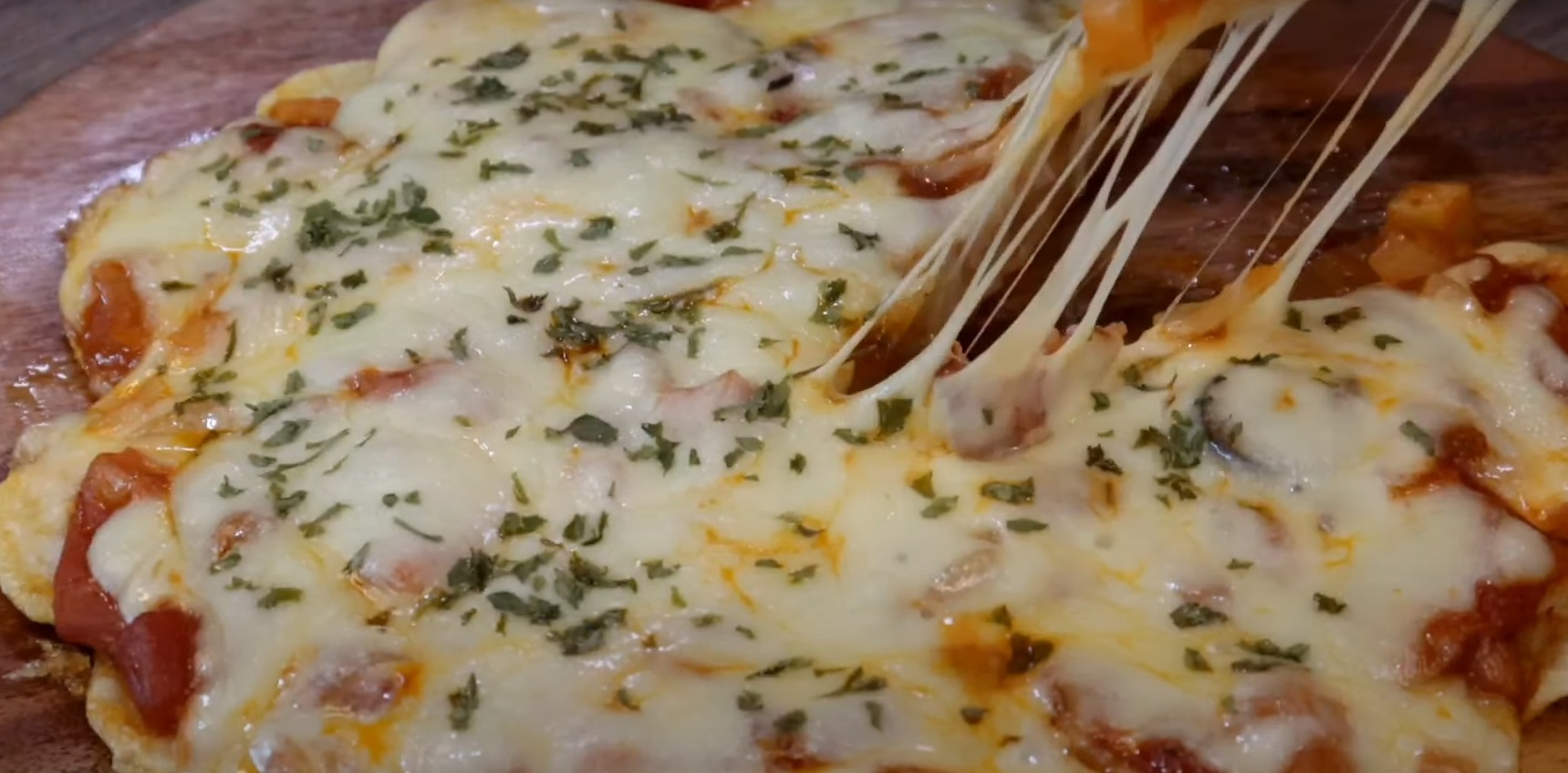 Pizza Parmegiana caseira