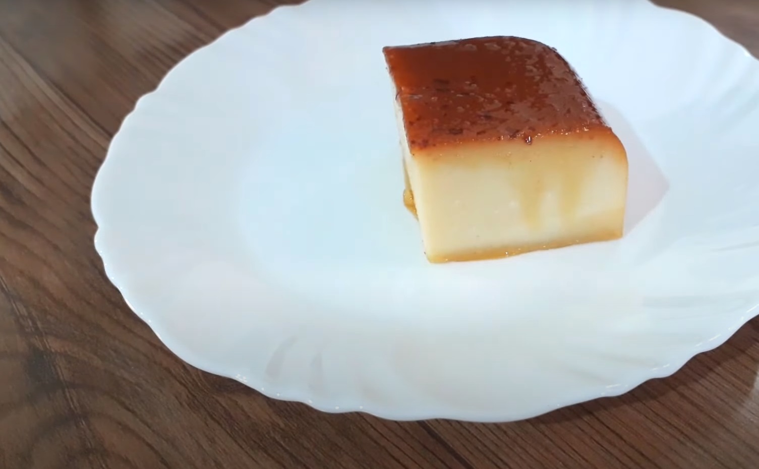 Pudim de padaria cremoso