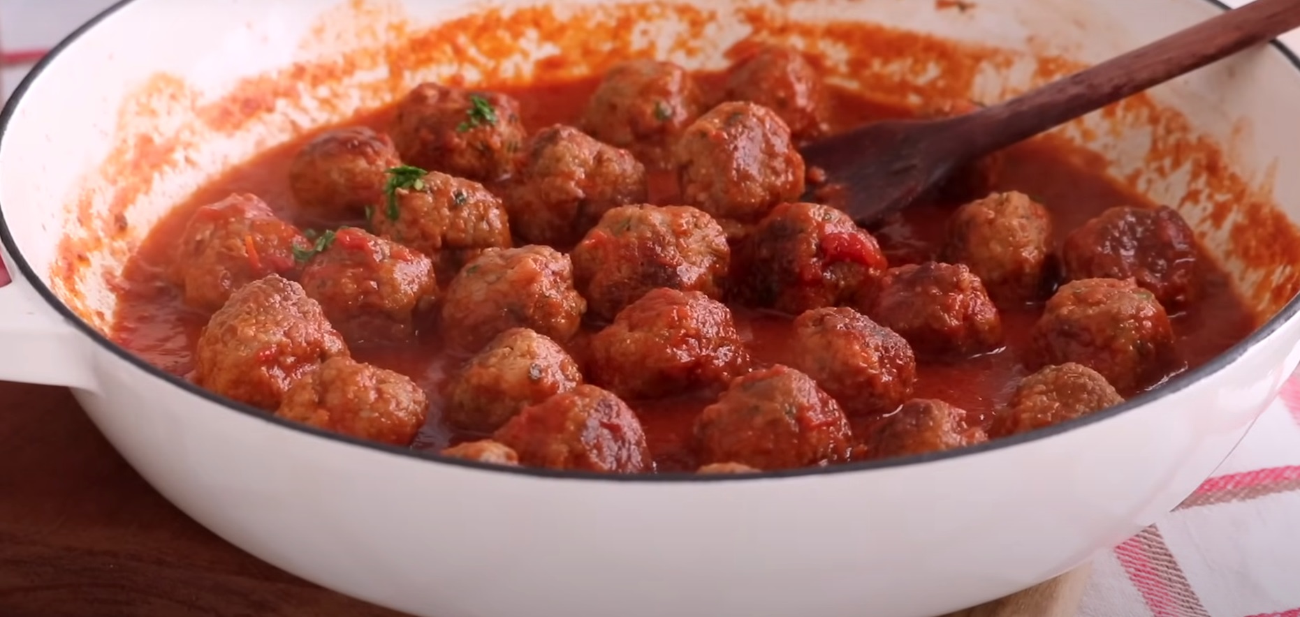 Almôndegas de Carne Moída em Molho de Tomate