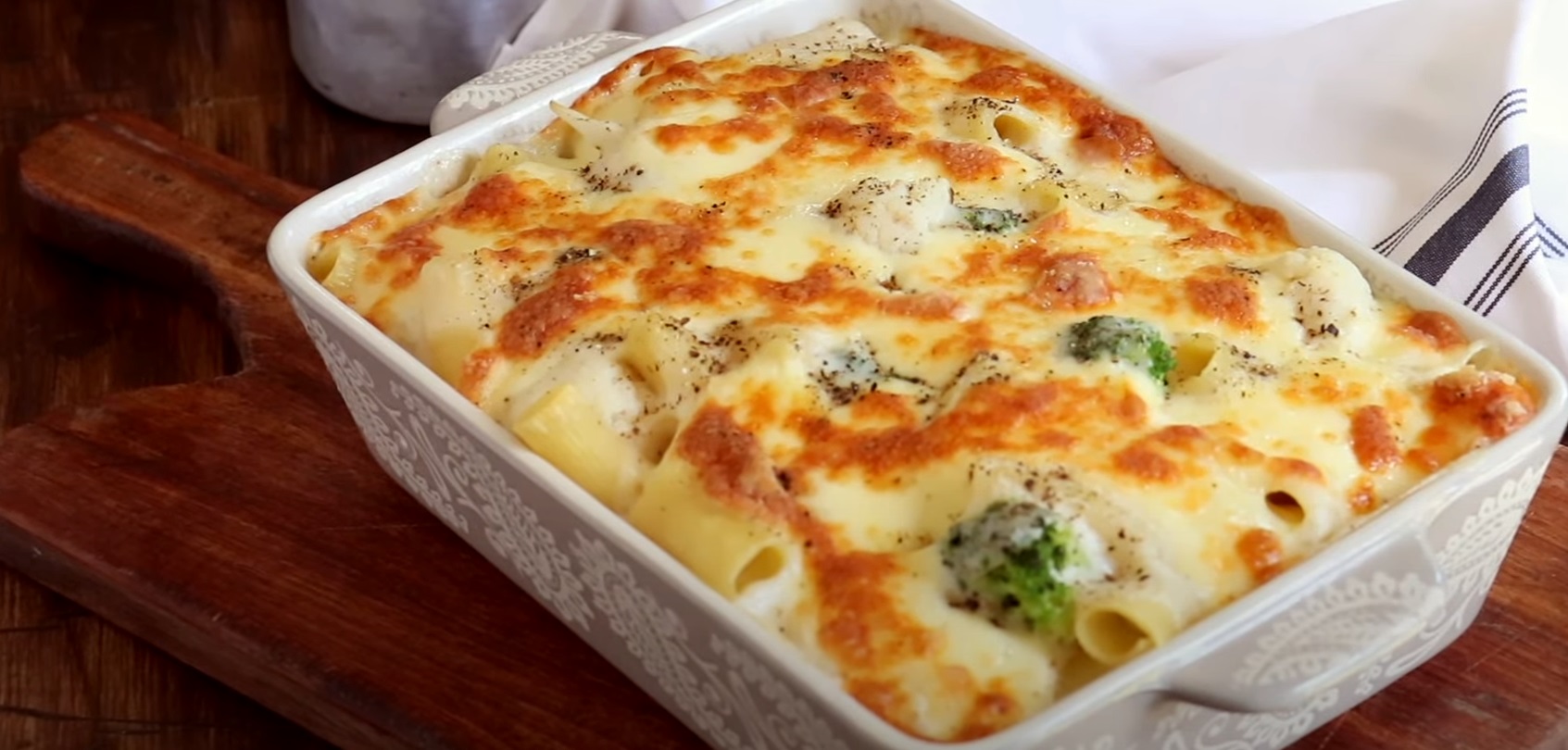 Macarrão de Forno com Brócolis e Queijo