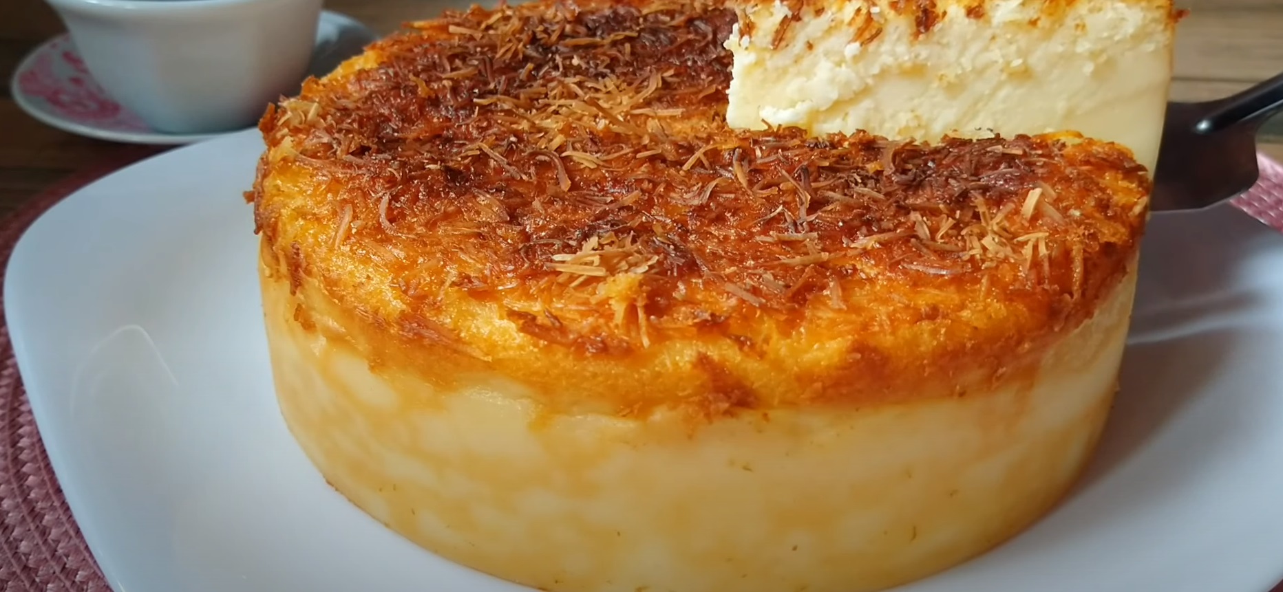 Bolo Queijadinha Cremoso