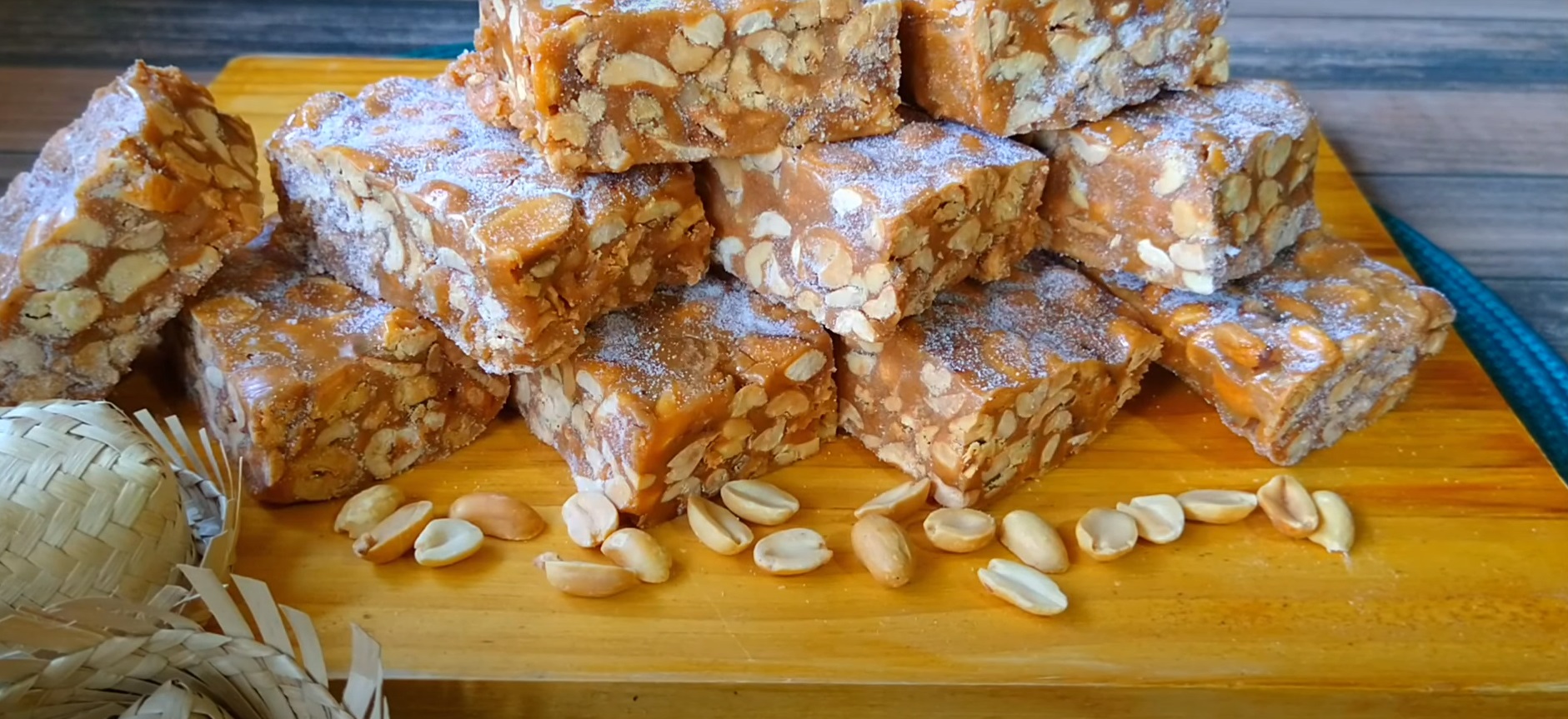 Pé de Moleque com Doce de Leite
