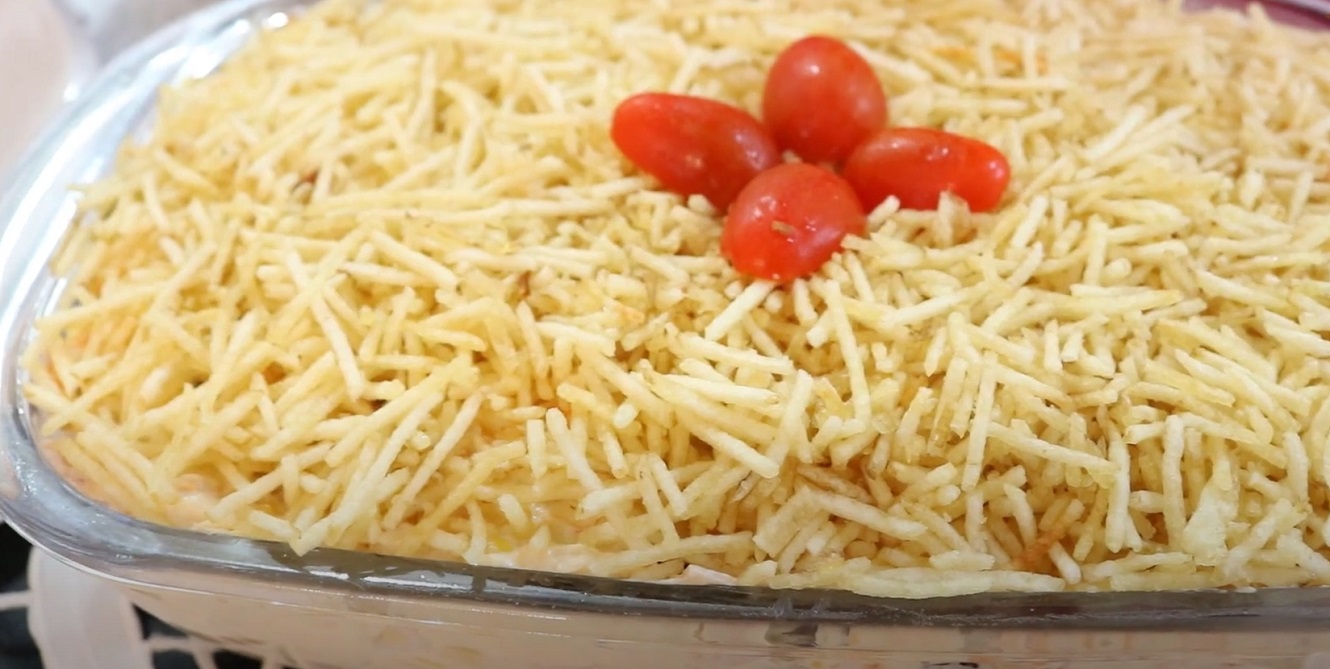 Salada de Maionese com Batata Palha