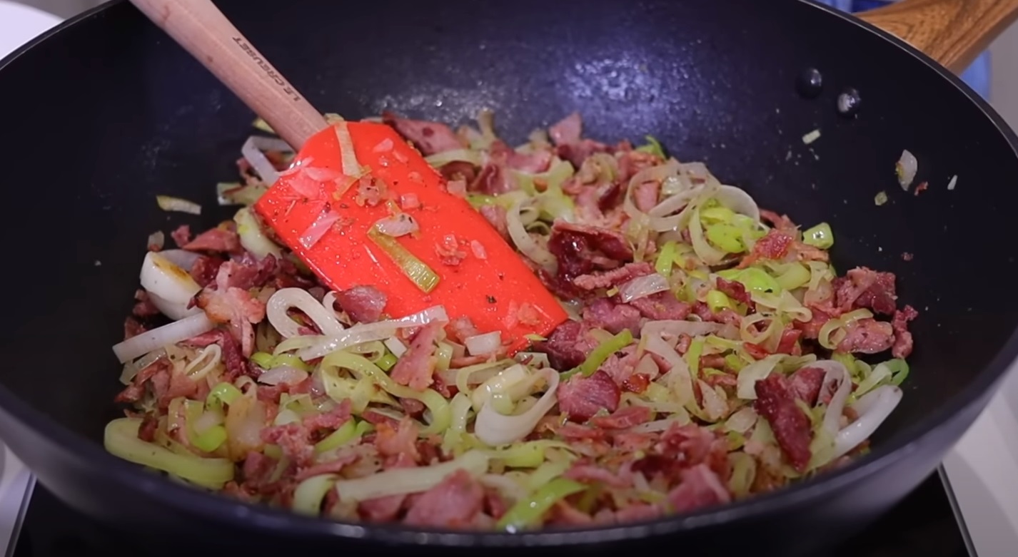 alho-poró Frito com Bacon