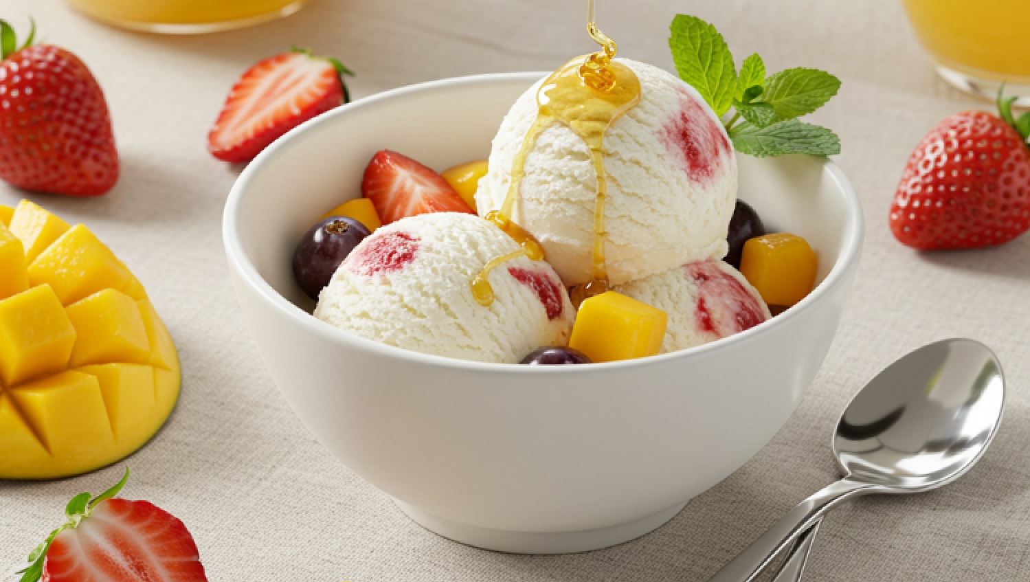 Sorvete de iogurte com frutas